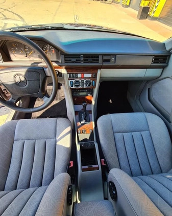 Mercedes-Benz Klasa E cena 47900 przebieg: 275000, rok produkcji 1993 z Sulejówek małe 46
